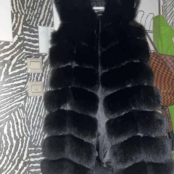 Authentic Fox Fur Vest - Picture 5 of 5